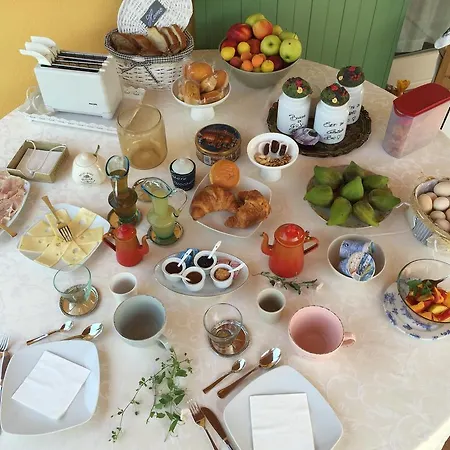 Macole Bed & Breakfast
